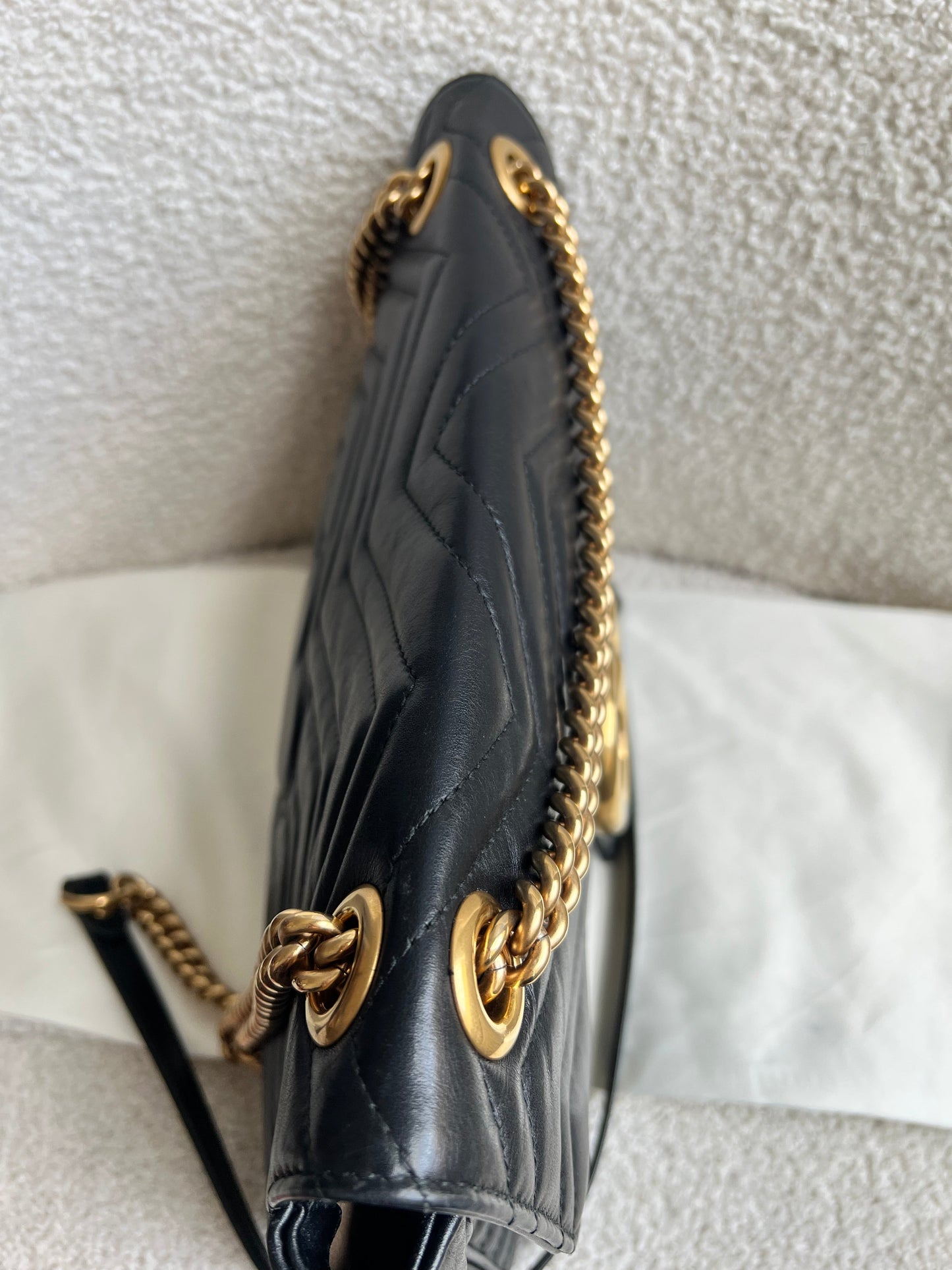 Gucci GG Black Marmont Medium Shoulder Bag (RRP £2,340)