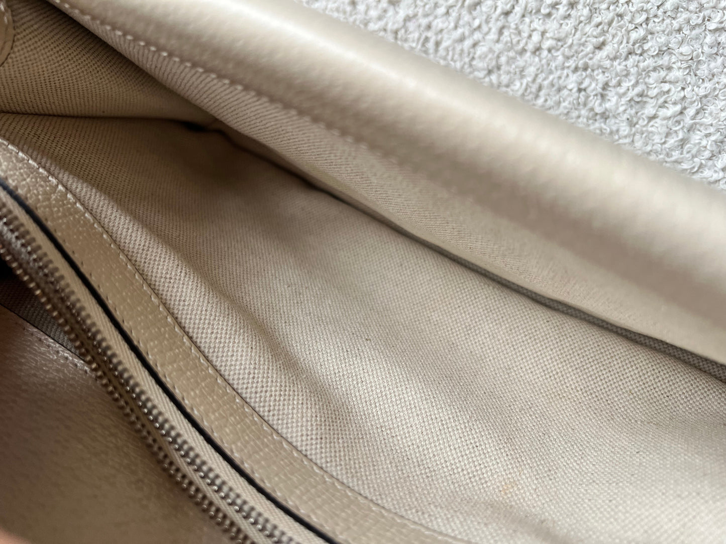 Gucci Dionysus GG White Small Shoulder Bag (RRP £2,670)