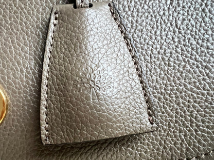 Mulberry Clay Medium Lily with Gold Hardware (RRP £1095)