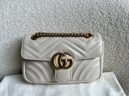Gucci GG White Marmont Mini Shoulder Bag (RRP £1,890)