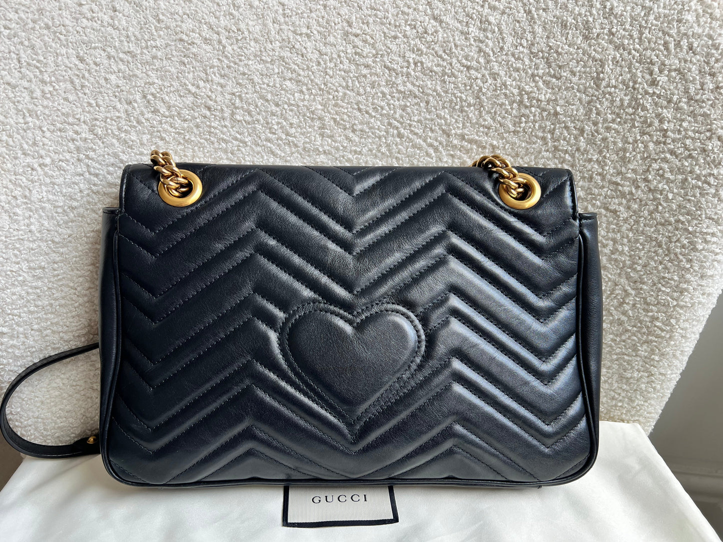 Gucci GG Black Marmont Medium Shoulder Bag (RRP £2,340)