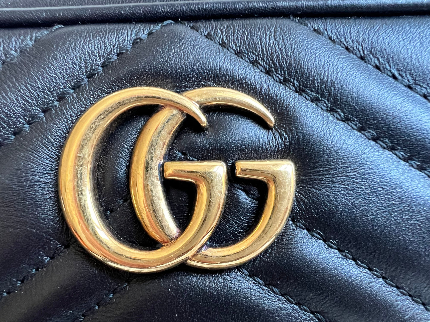 Gucci GG Black Marmont Mini Shoulder Bag (RRP £1,360)