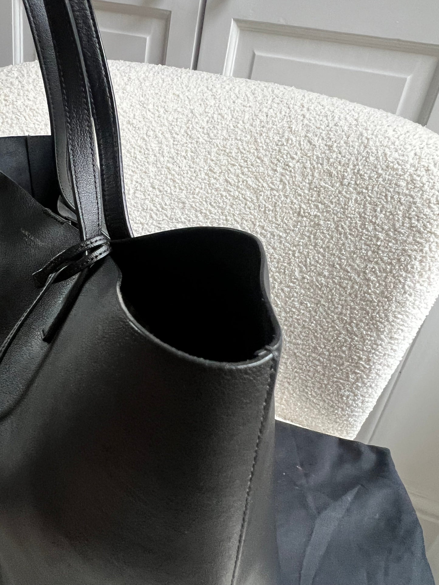 Yves Saint Laurent (YSL) Black E/W Shopping Tote (RRP £1115)