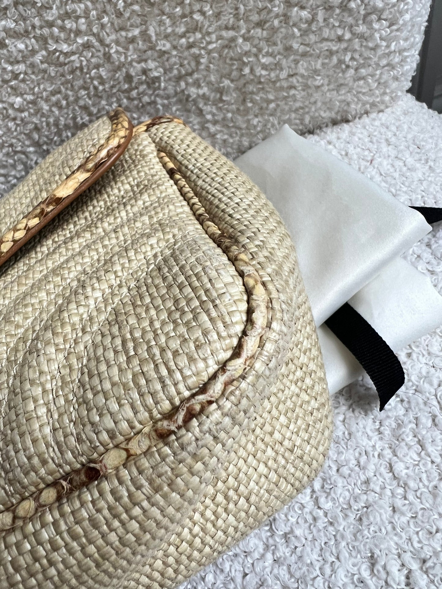 Gucci GG Beige Raffia Marmont Small Shoulder Bag (RRP £1,570)