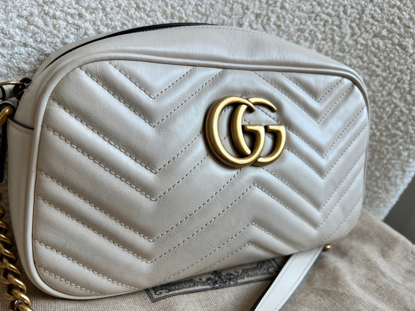 Gucci GG White Marmont Small Shoulder Bag (RRP £1440)