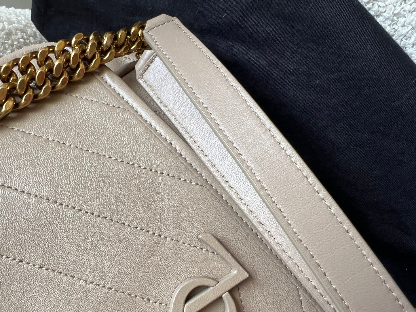 Yves Saint Laurent (YSL) Beige Medium Niki Chain Bag (RRP £2500)