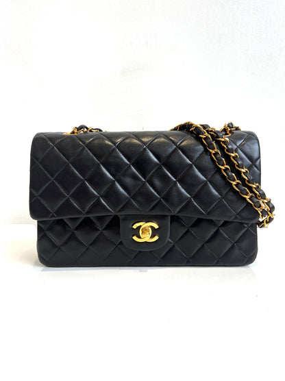 Classic Double Flap Medium