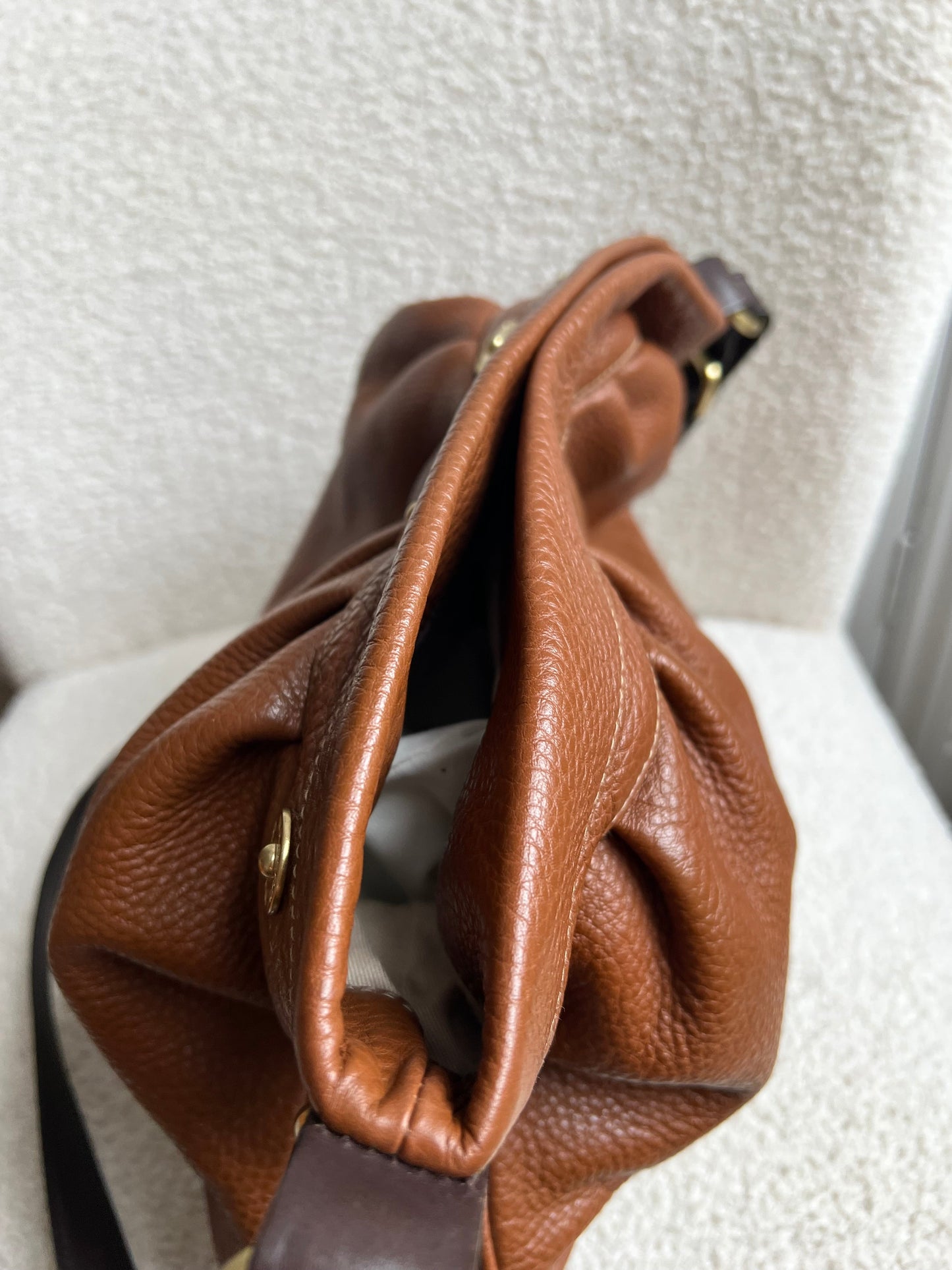 Mulberry Oak Mitzy Messenger