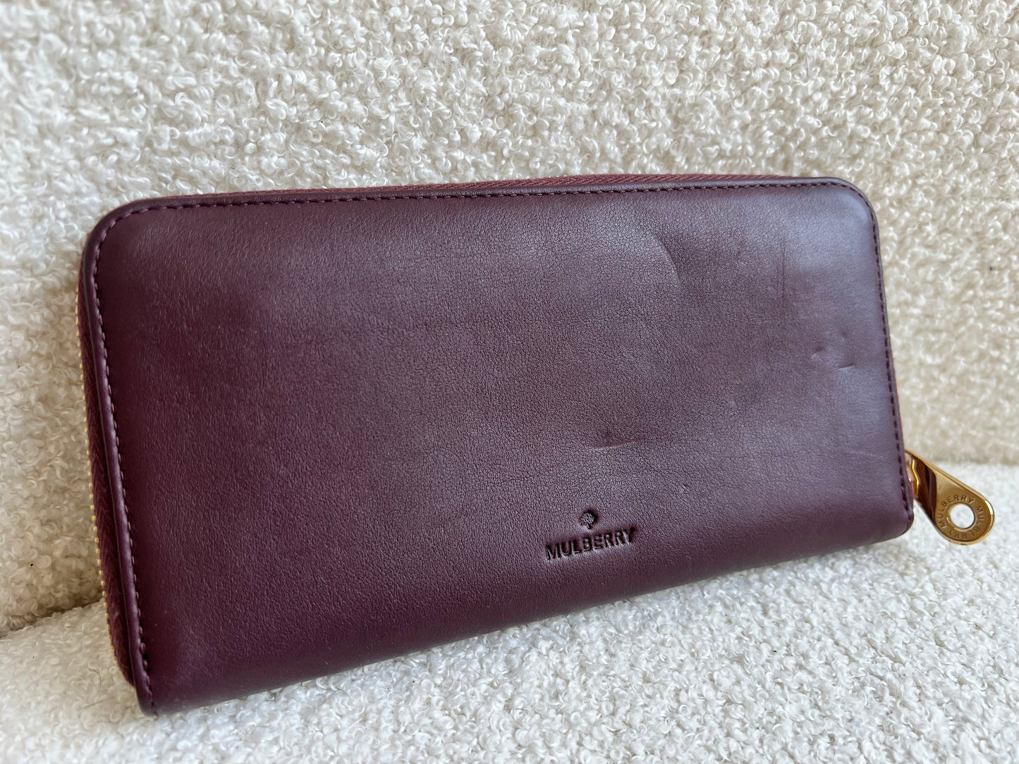 Mulberry Cara 'Lion & Heart Rivets' Zip Around Continental Purse in Oxblood Silky Calf