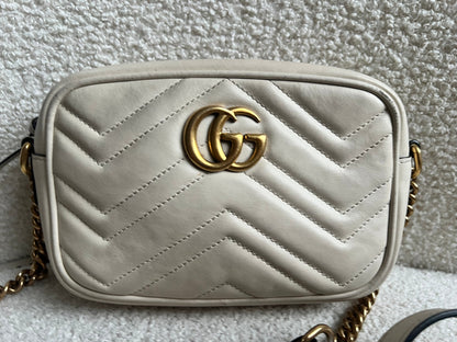 Gucci GG White Marmont Mini Shoulder Bag (RRP £1,360)