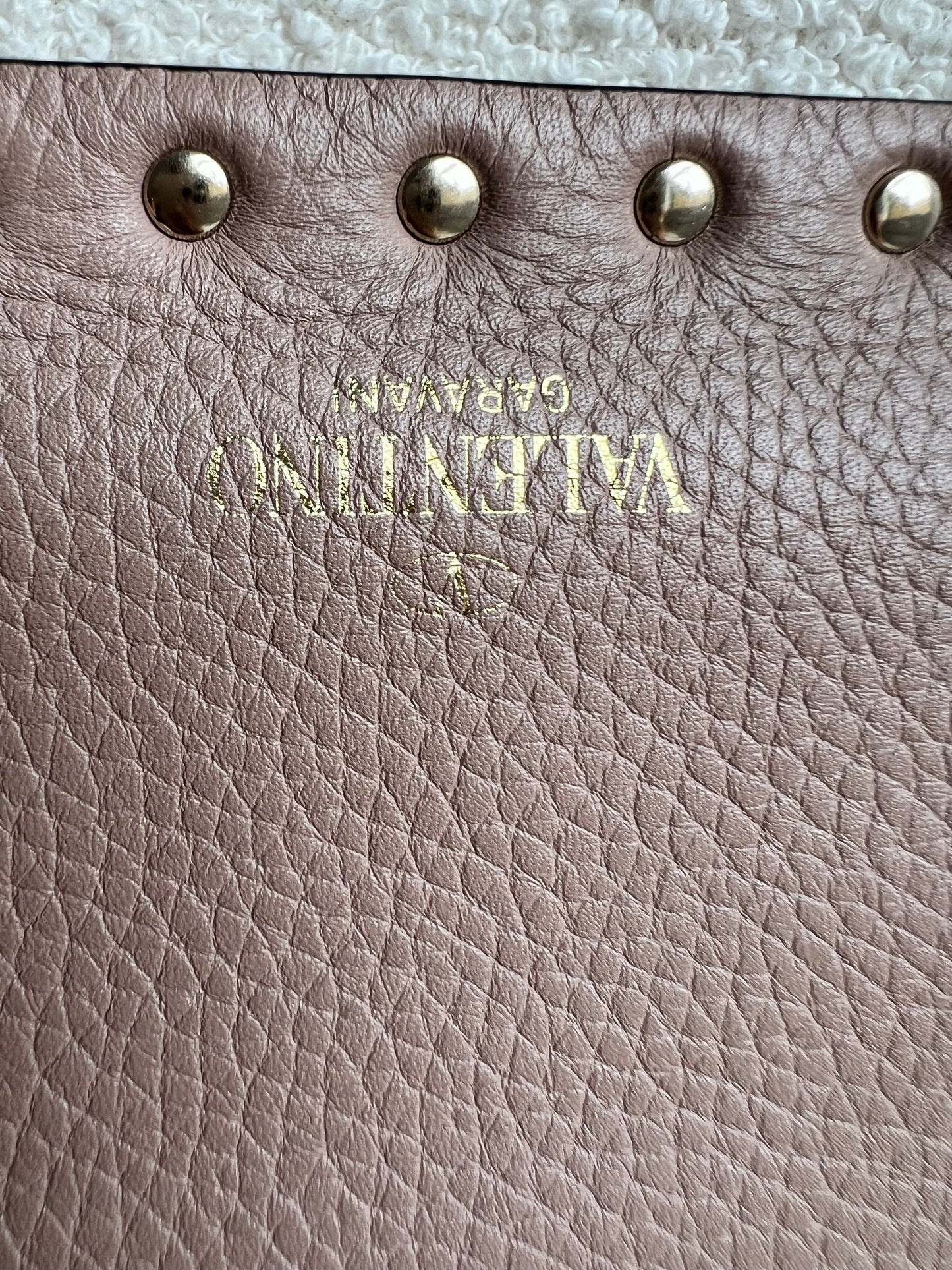 Valentino Garavani Rockstud Calfskin Clutch Pouch Rose Poudre (RRP £540)