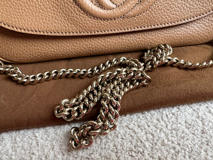 Gucci Beige Soho Chain Crossbody Flap Bag