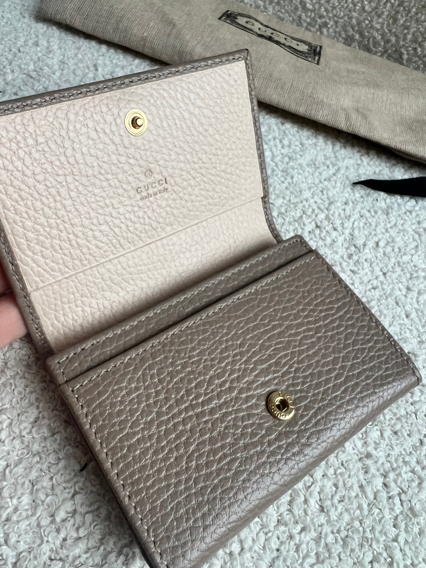 Gucci Beige Marmont Card Holder