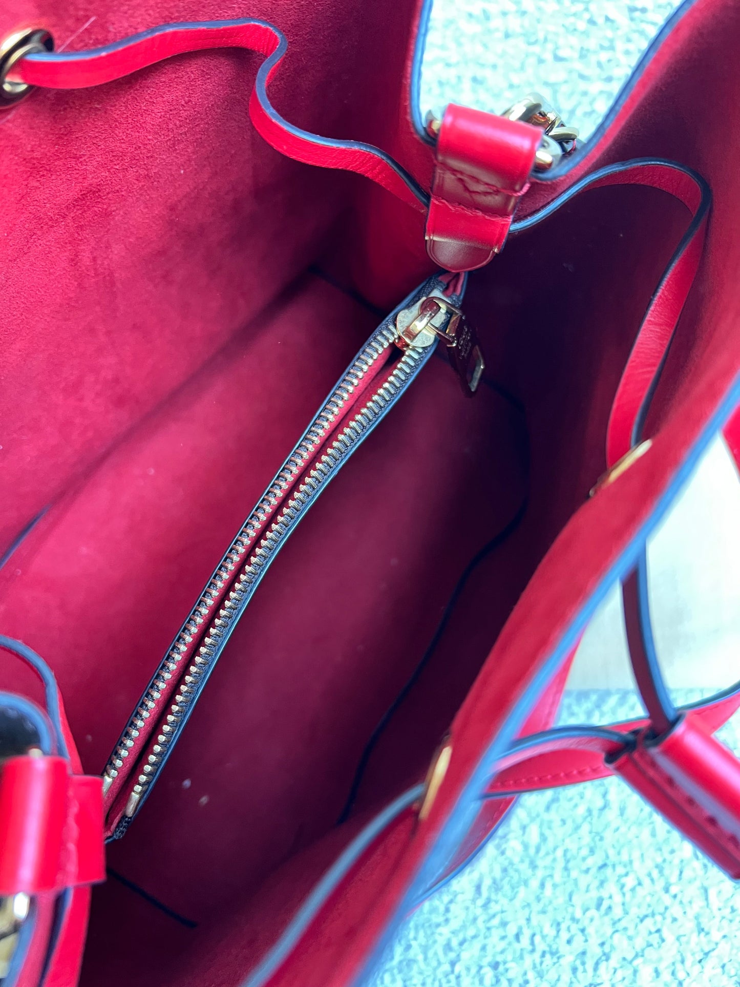 Louis Vuitton Neo Noe Monogram Coquelicot (RRP £1,790)