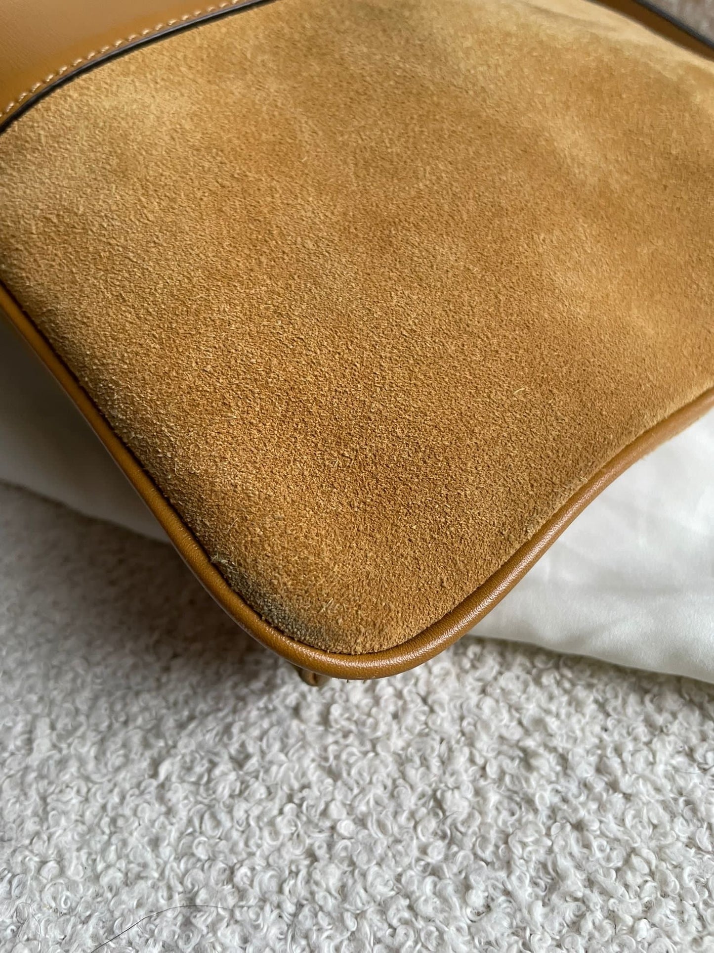 Gucci Arli Shoulder Bag