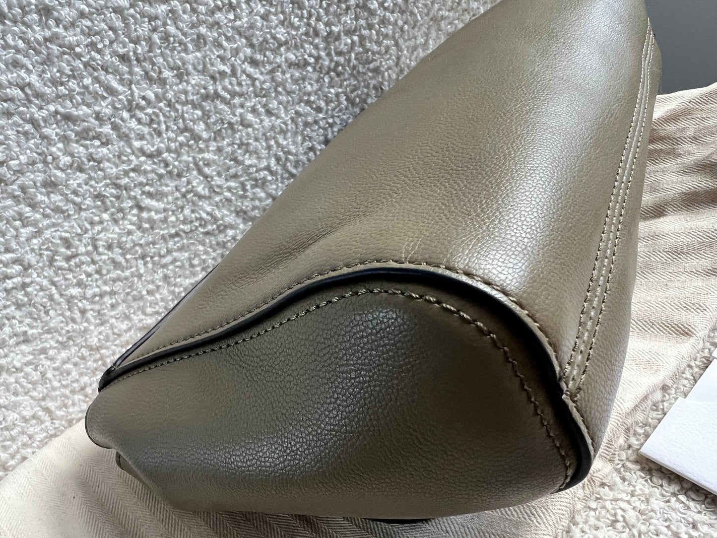 Mulberry Linen Regular Lily with Gold Hardware (RRP £995)