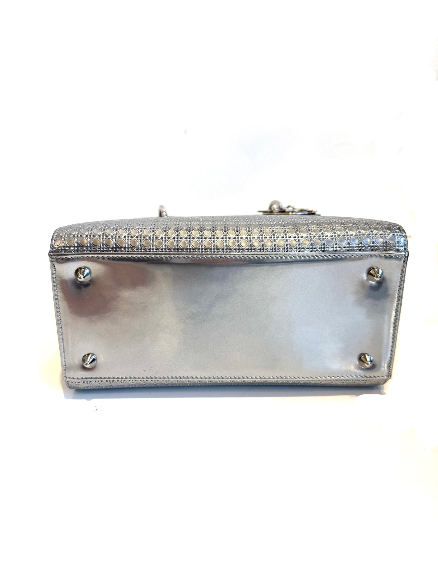 Cannage Lady Dior Medium