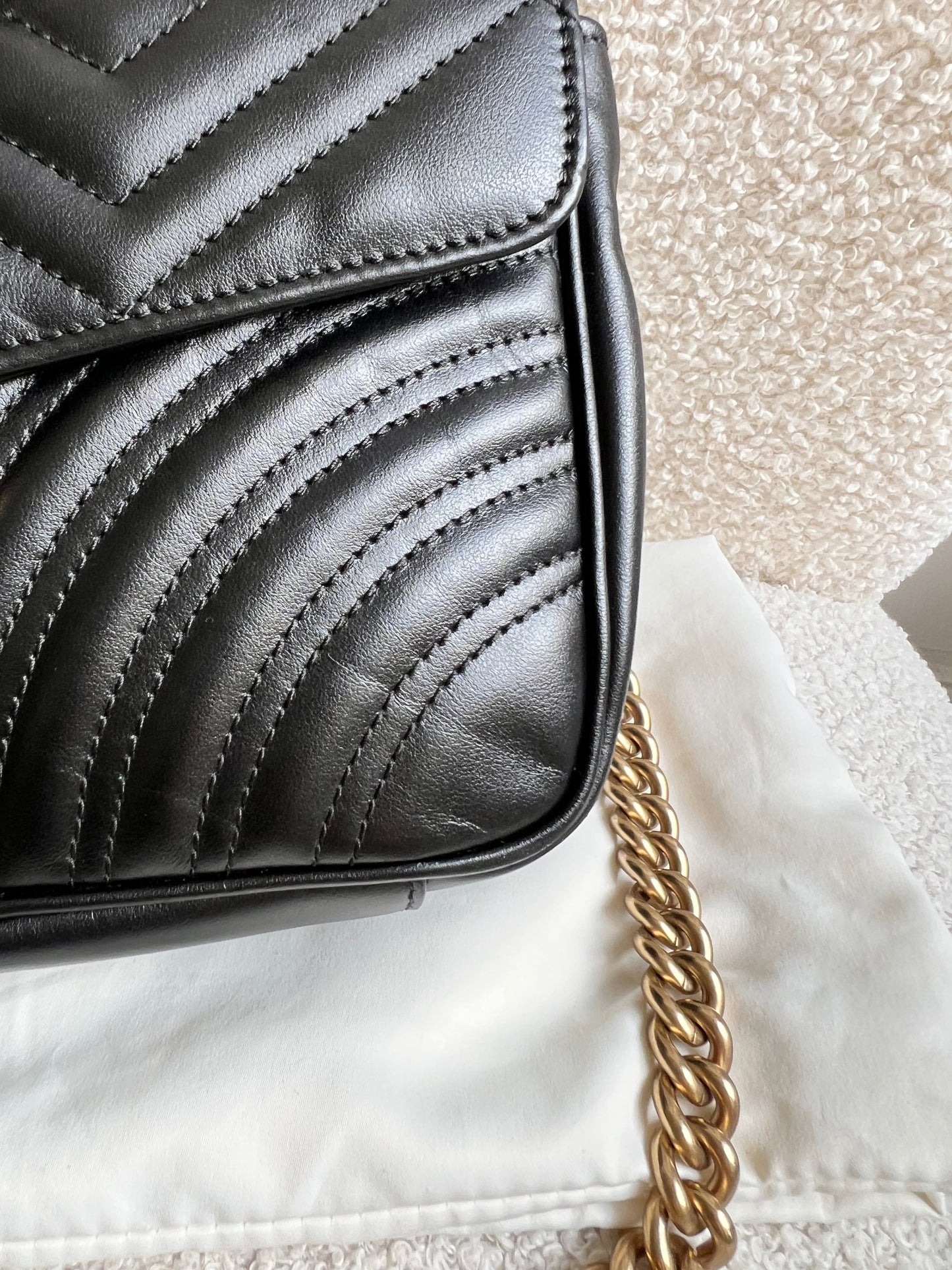 Gucci GG Black Marmont Small Shoulder Bag (RRP £2070)