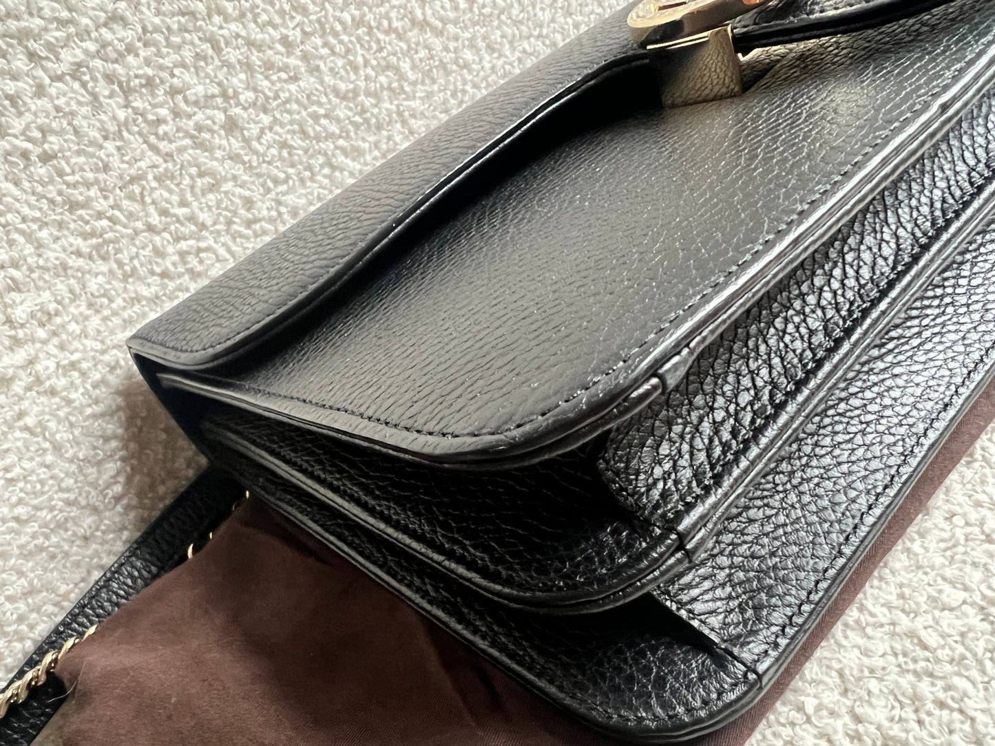 Gucci Interlocking GG Black Medium Shoulder Bag