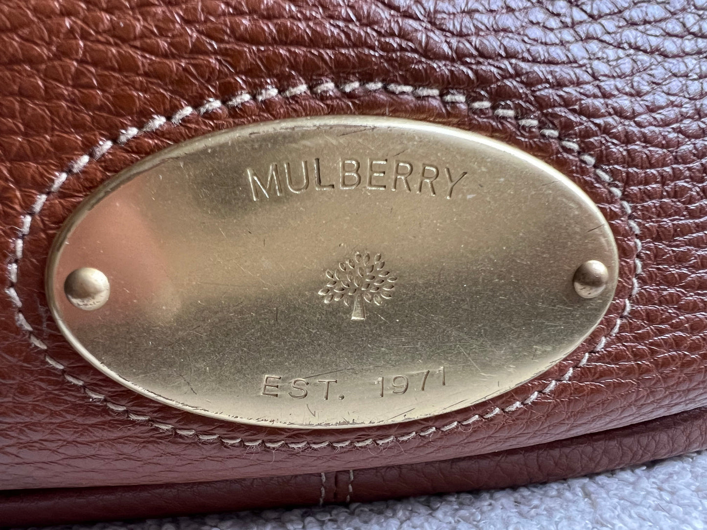 Mulberry Oak Mitzy Messenger