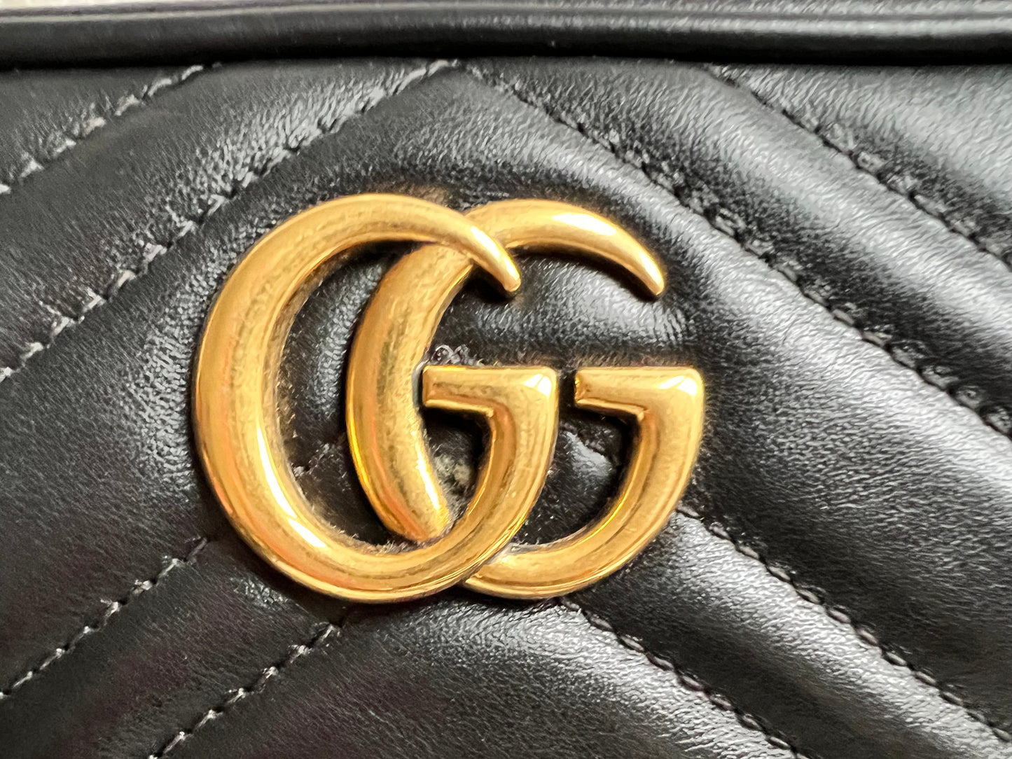 Gucci GG Black Marmont Mini Shoulder Bag (RRP £1,360)