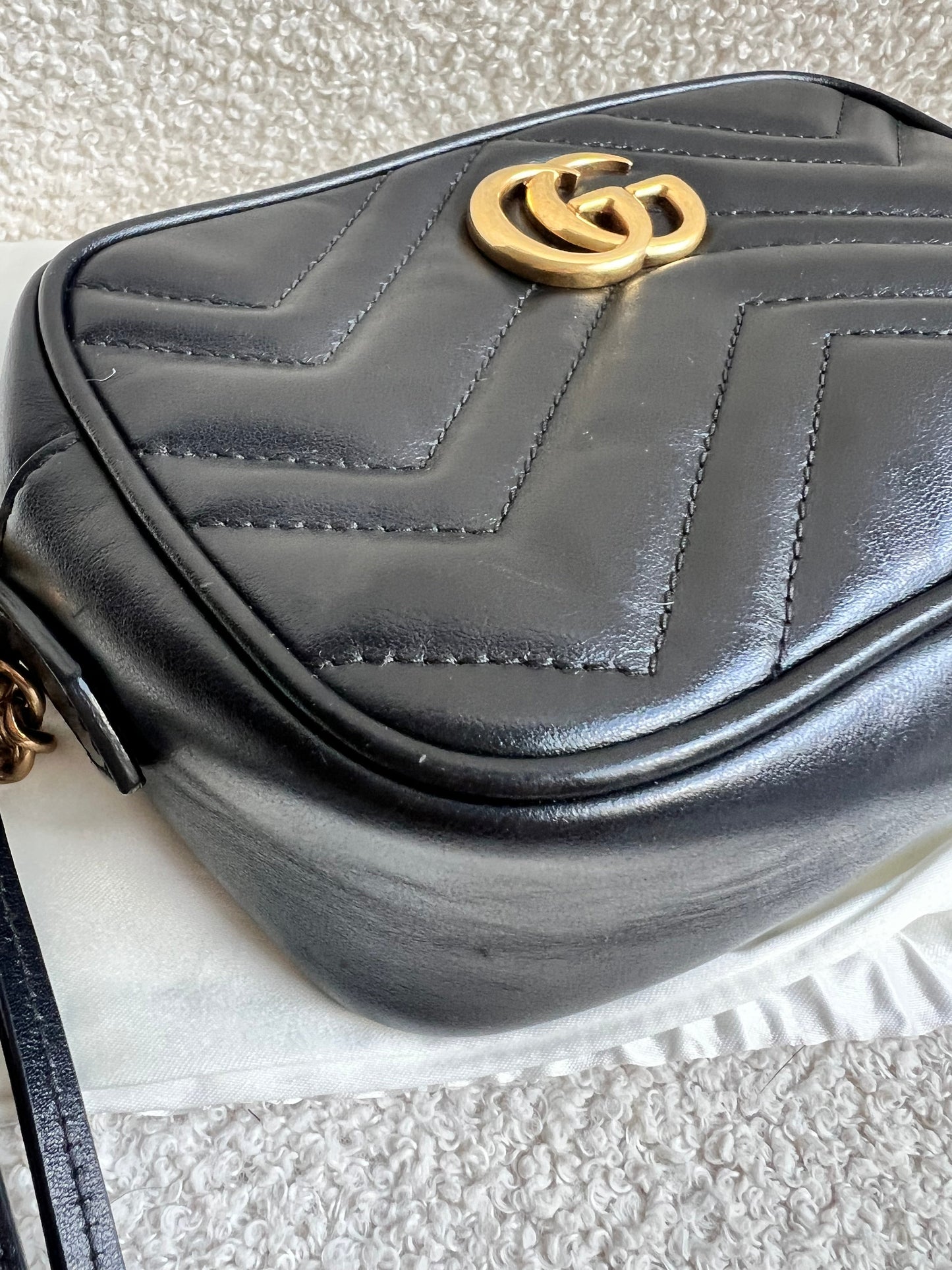 Gucci GG Black Marmont Mini Shoulder Bag (RRP £1,360)