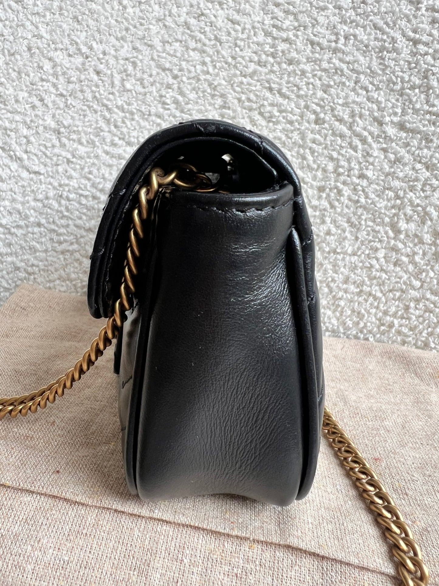 Gucci GG Black Marmont Super Mini Shoulder Bag (RRP £985)