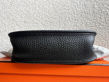 Hermes Evelyne TPM in Black Clemence Leather with Palladium Hardware
