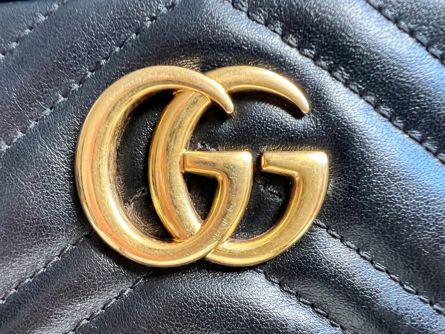 Gucci GG Black Marmont Mini Shoulder Bag (RRP £1,360)