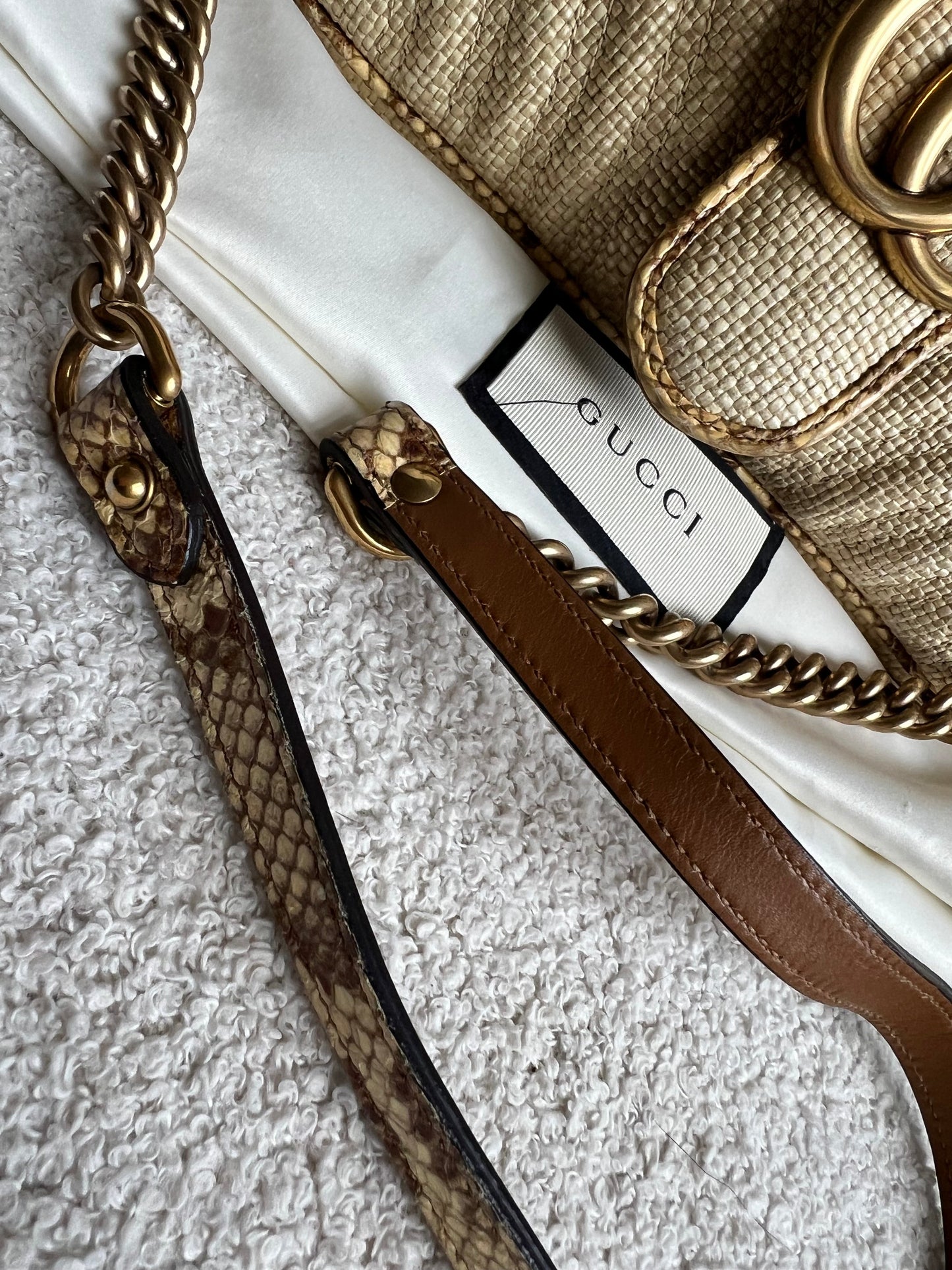 Gucci GG Beige Raffia Marmont Small Shoulder Bag (RRP £1,570)