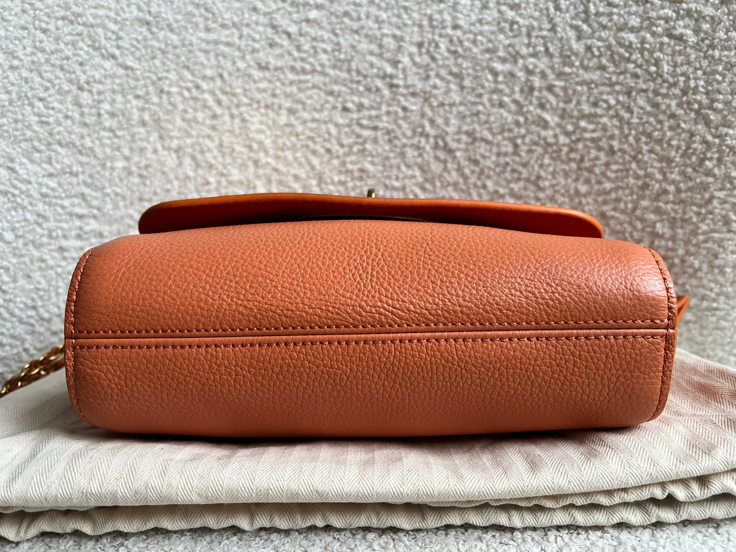 Mulberry Apricot Regular Lily with Gold Hardware (RRP £995)