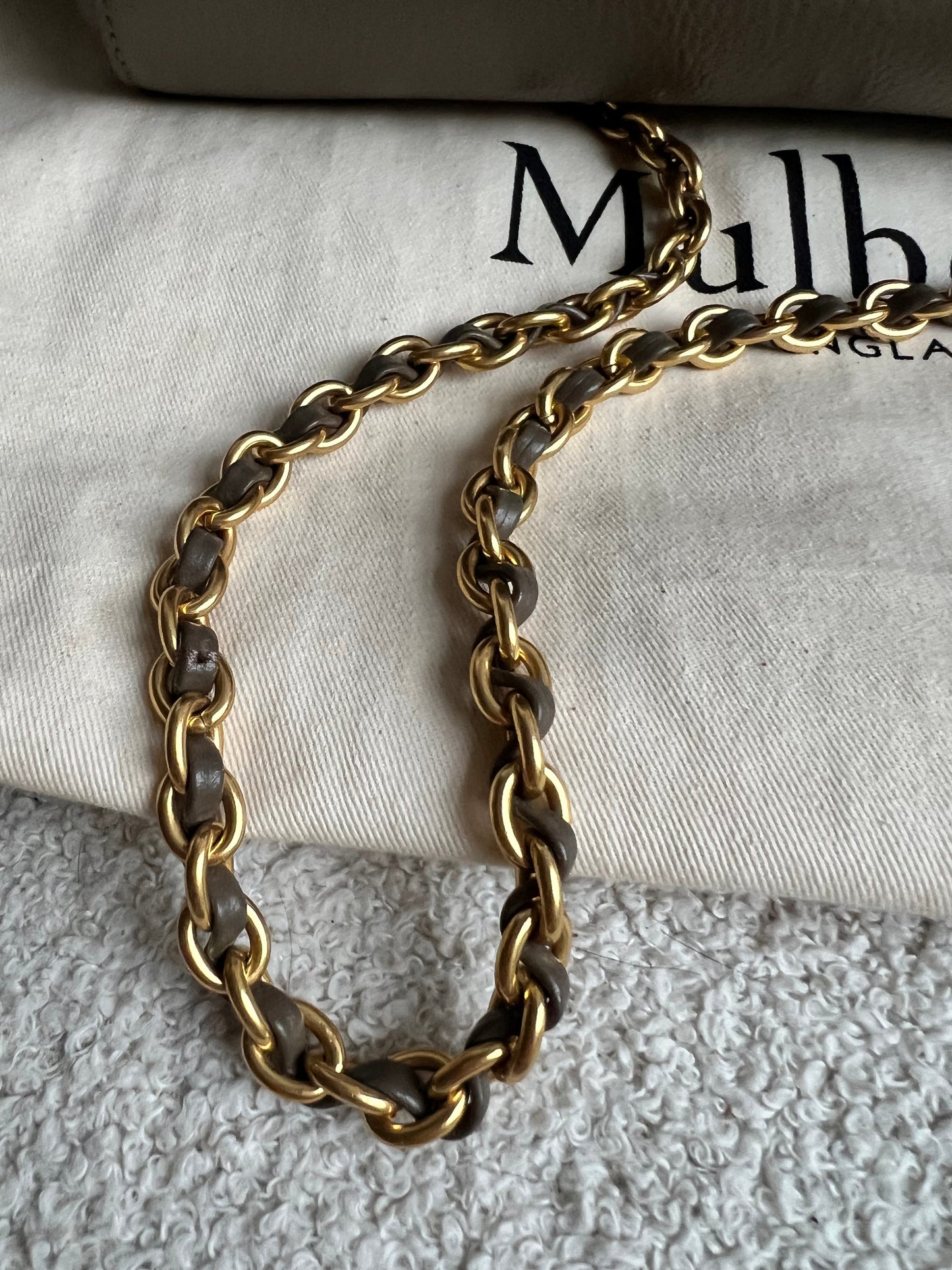 Mulberry Clay Medium Lily with Gold Hardware (RRP £1095)