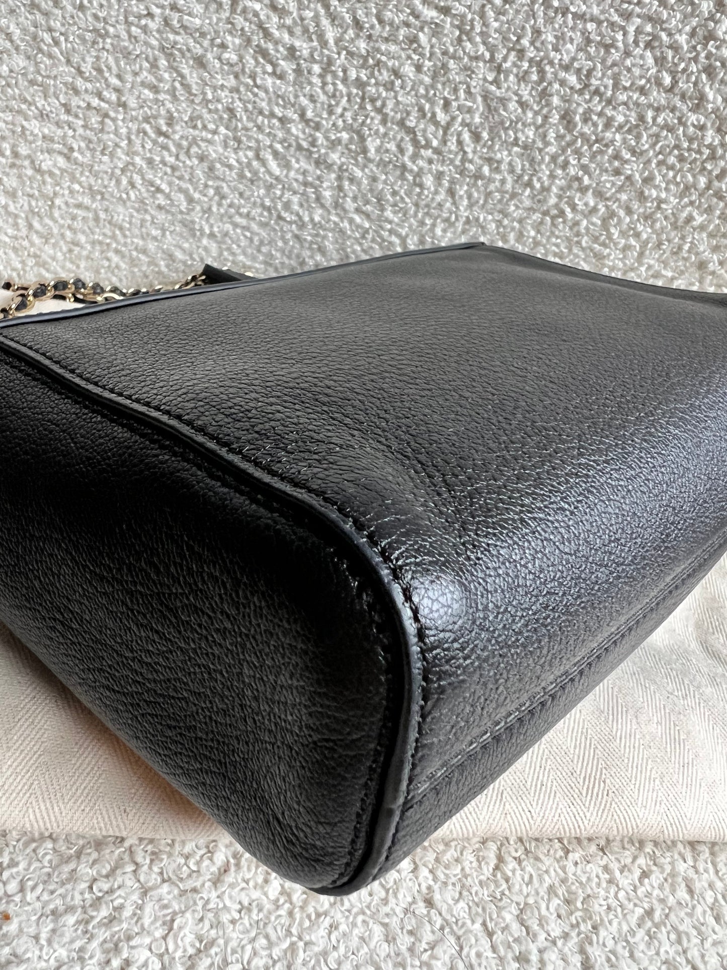 Mulberry Black Regular Lily with Gold Hardware (RRP £995)