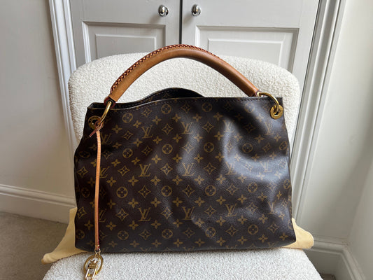 Louis Vuitton Artsy MM Monogram (RRP £1,940)