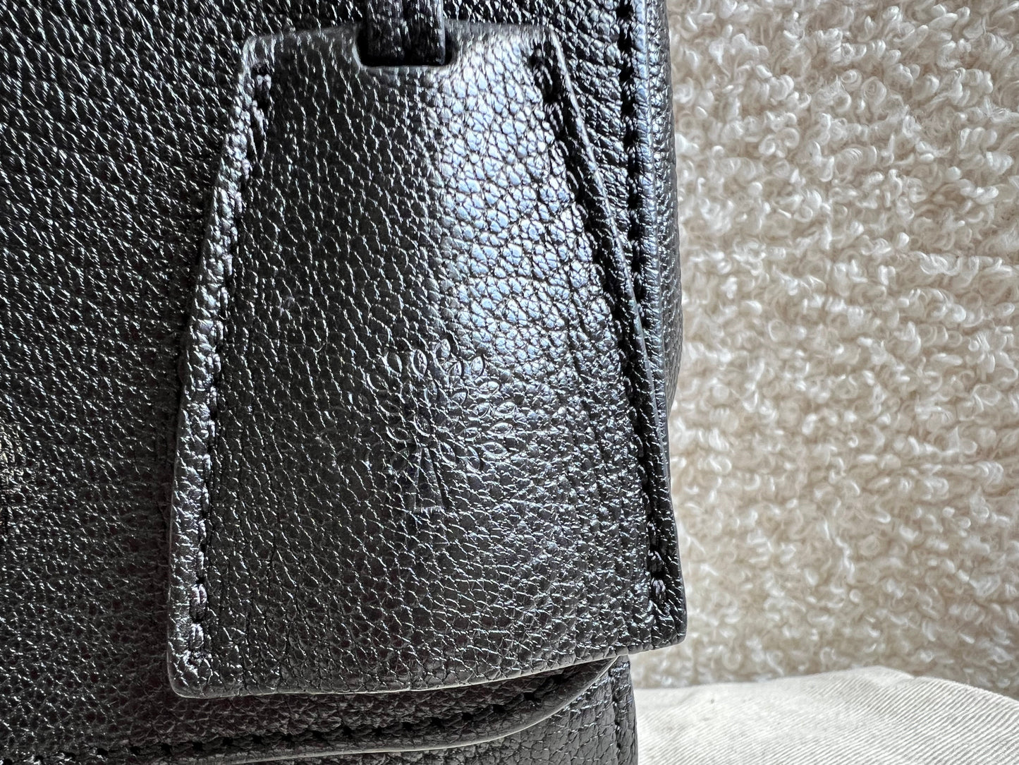 Mulberry Black Regular Lily with Gold Hardware (RRP £995)