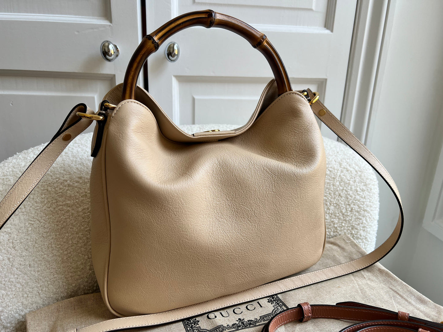Gucci Cream Medium Diana Hobo (RRP £2110)