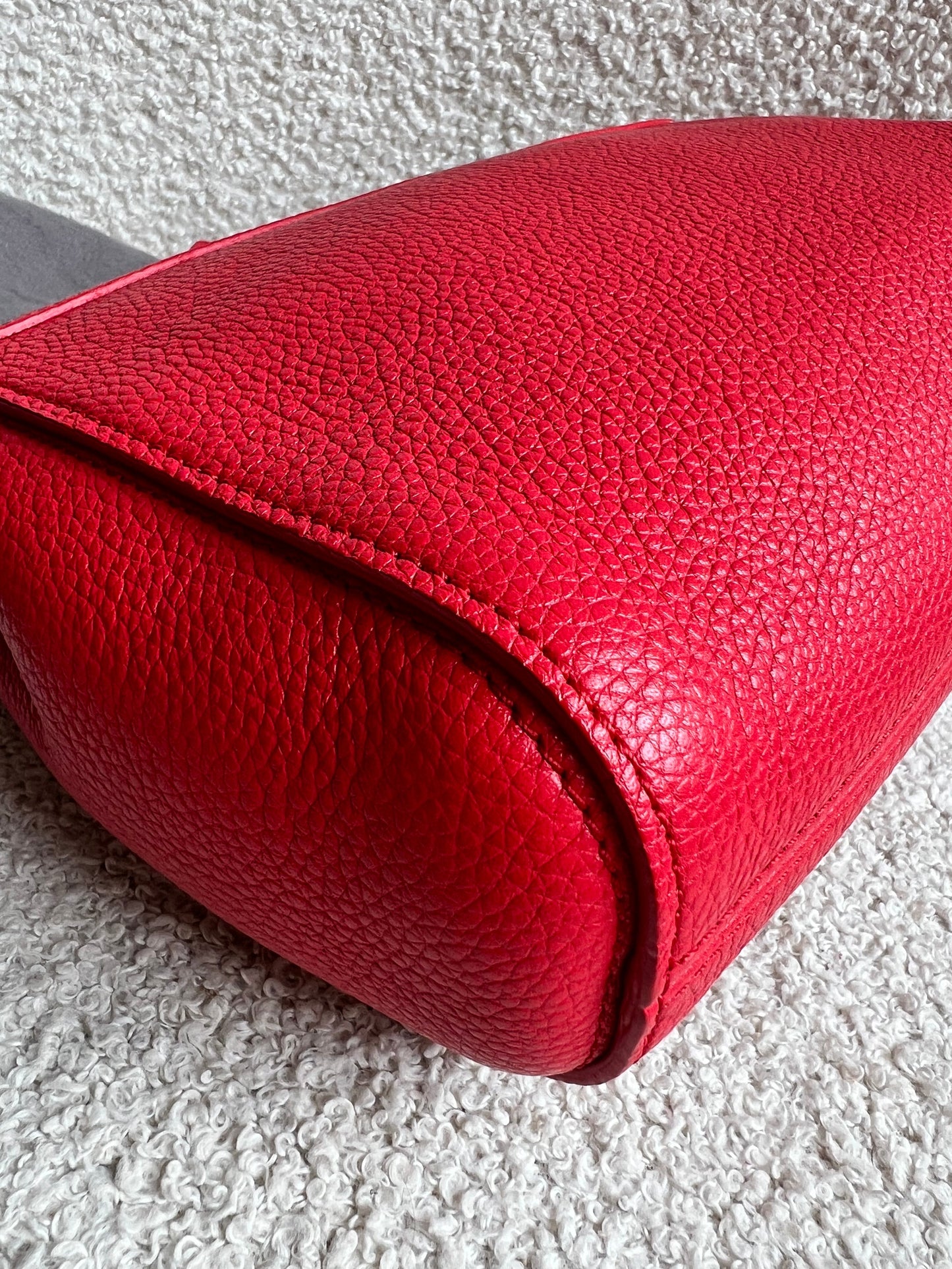 Mulberry Hibiscus Red Regular Lily with Gold Hardware (RRP £995)
