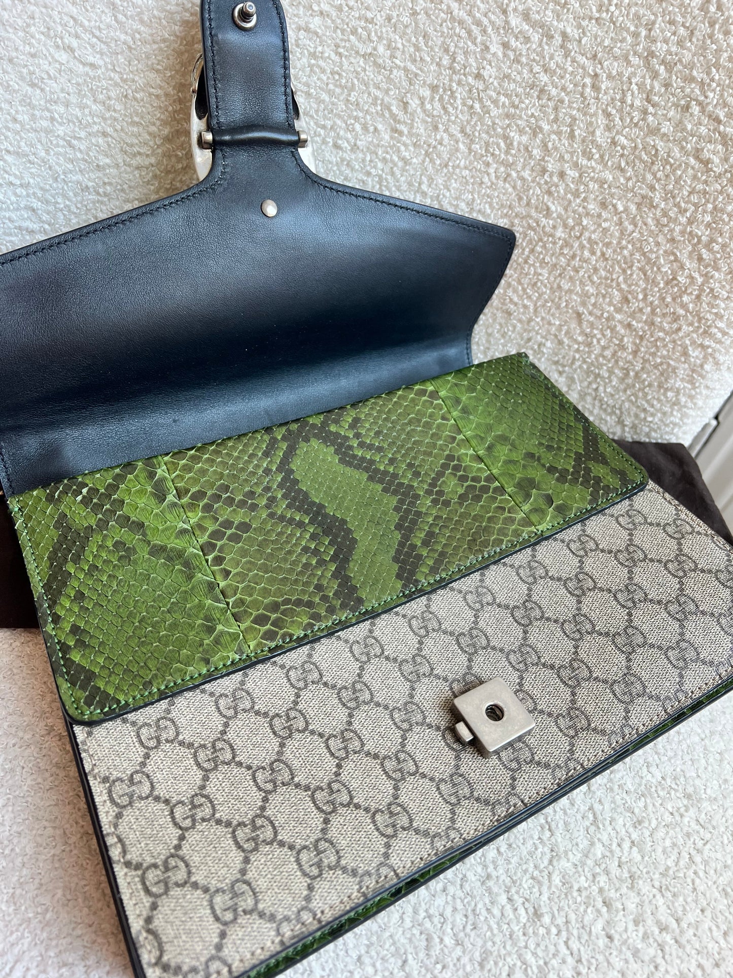 Gucci Dionysus GG Supreme Medium Shoulder Bag (RRP £2,450)