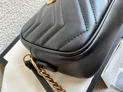 Gucci GG Black Marmont Mini Shoulder Bag (RRP £1,360)