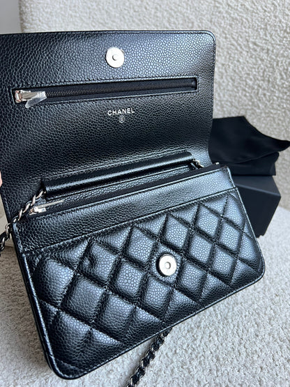 Chanel Black Caviar Wallet on Chain (RRP £2,930)