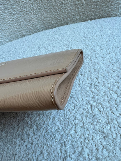 Yves Saint Laurent (YSL) Beige Patent Belle de Jour Clutch