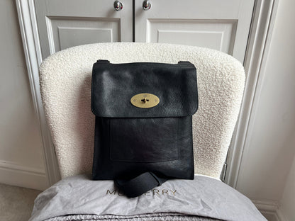 Mulberry Large Black Antony (RRP £695)