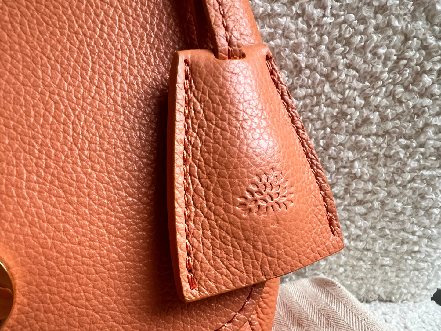 Mulberry Apricot Regular Lily with Gold Hardware (RRP £995)