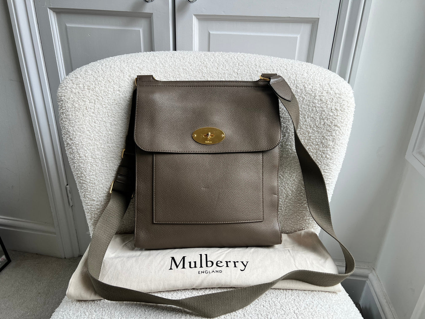Mulberry Large Clay Antony (RRP £825)