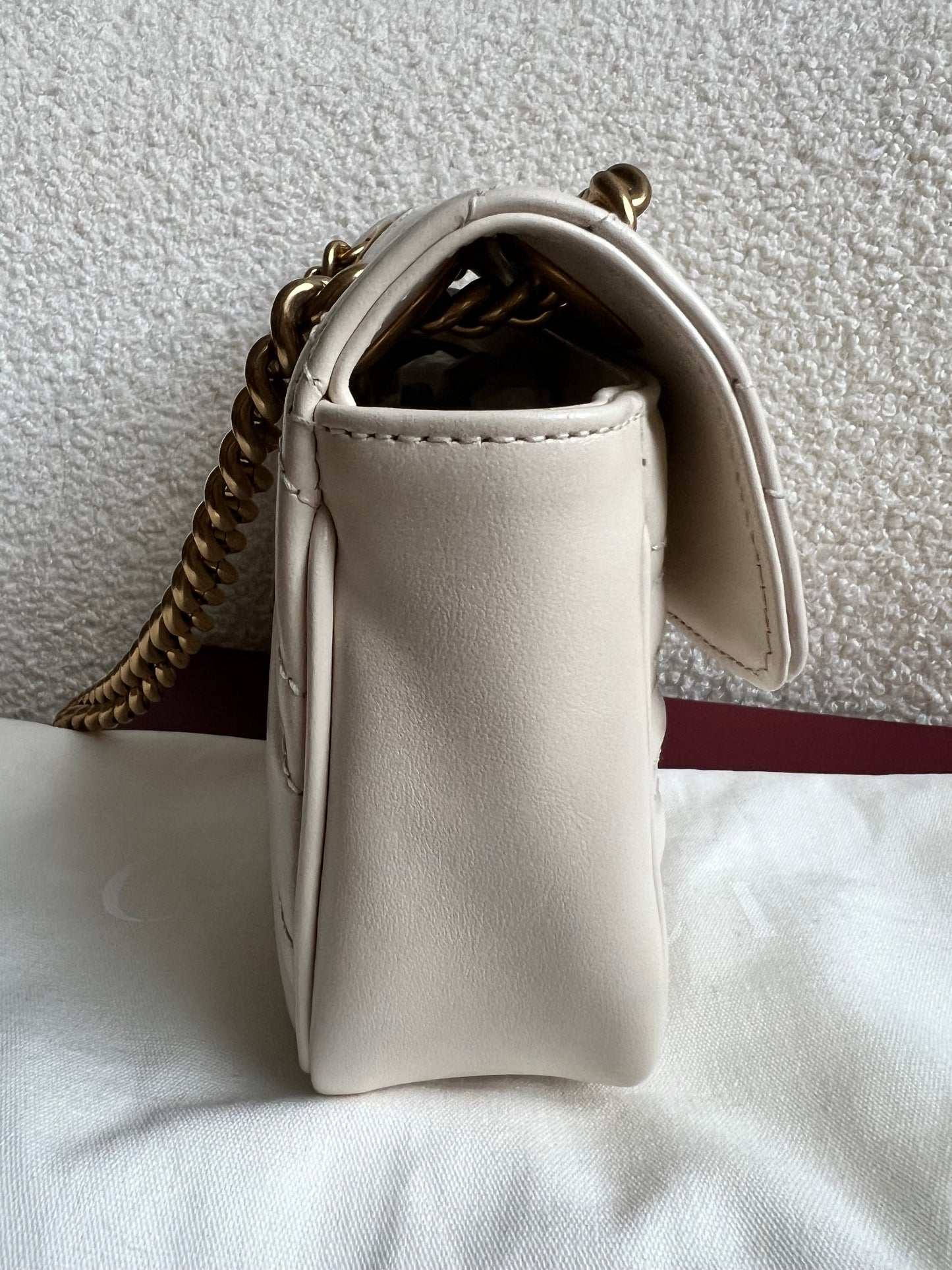 Gucci GG White Marmont Mini Shoulder Bag (RRP £1,890)