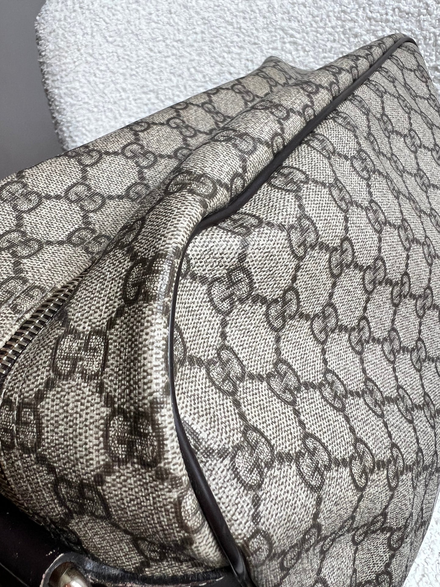 Gucci GG Supreme Canvas Shoulder Bag