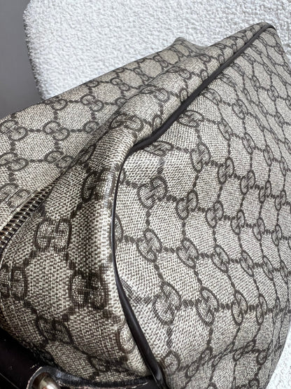 Gucci GG Supreme Canvas Shoulder Bag