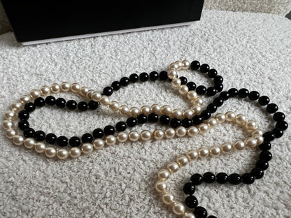Chanel CC Black and White Beaded Long Lariat Necklace