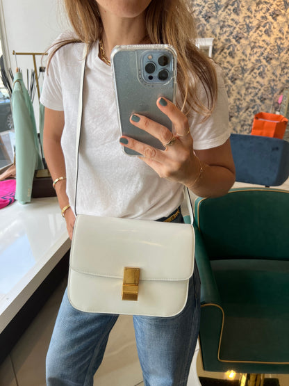 Medium Classic Box in Ivory