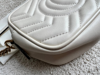 Gucci GG White Marmont Mini Shoulder Bag (RRP £1,360)